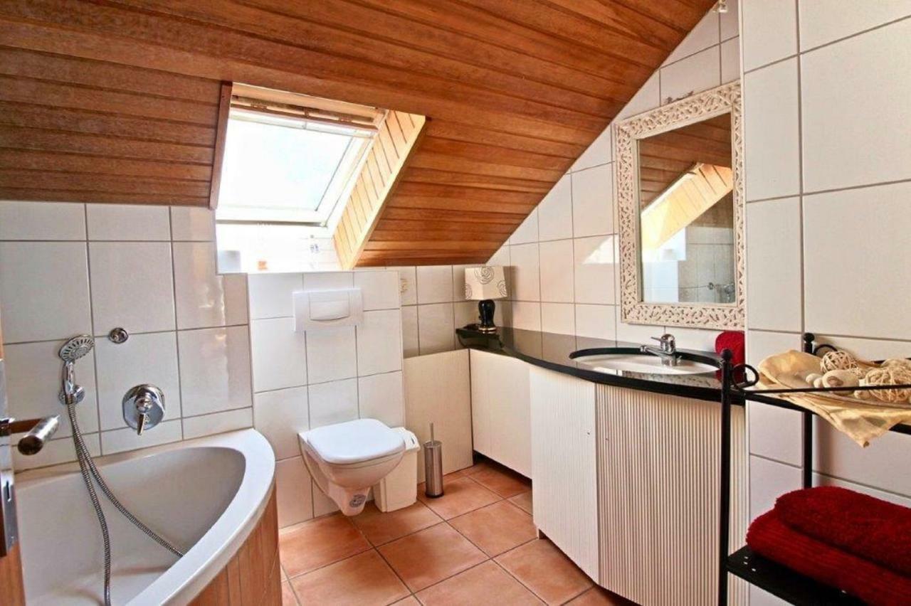 Ferienwohnung mit Seeblick und Dachterrasse in Überlingen Exterior foto